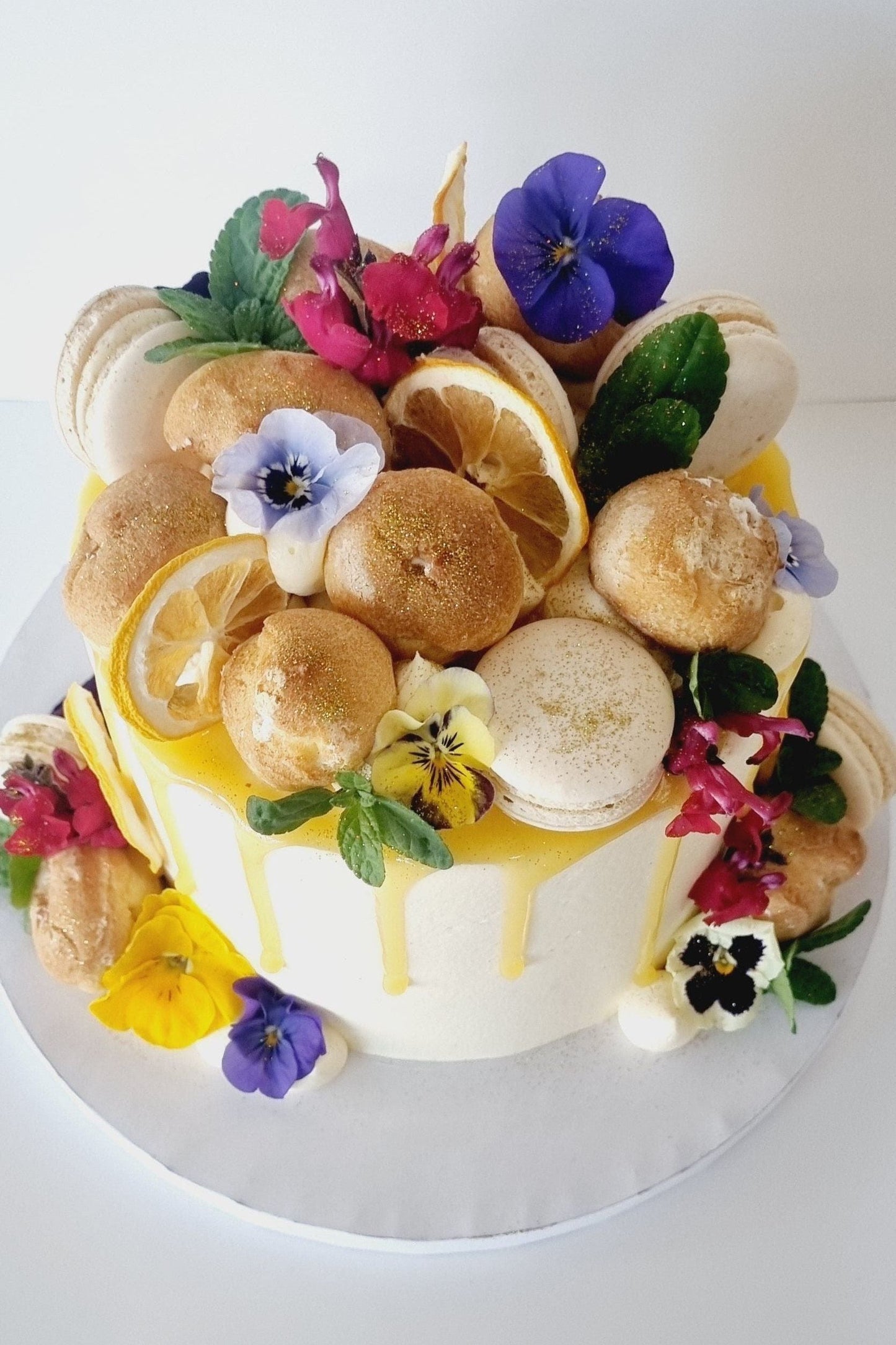 Lemon & Profiterole cake