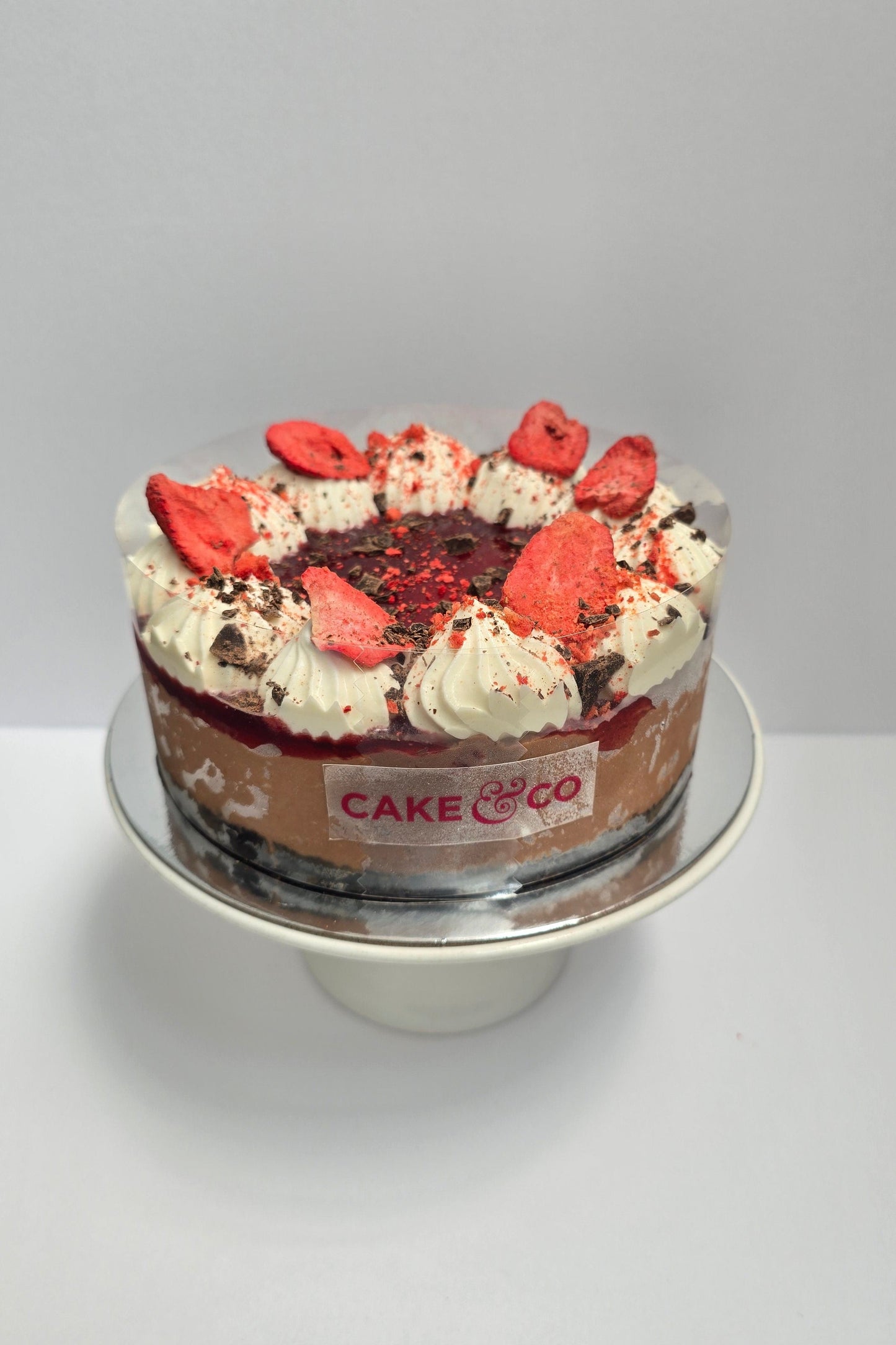 *VEGAN* Chocolate & Strawberry Cheesecake