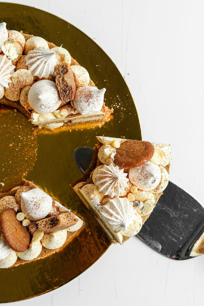 Christmas Wreath Cake - Gingerbread OR Black Forest Whisky