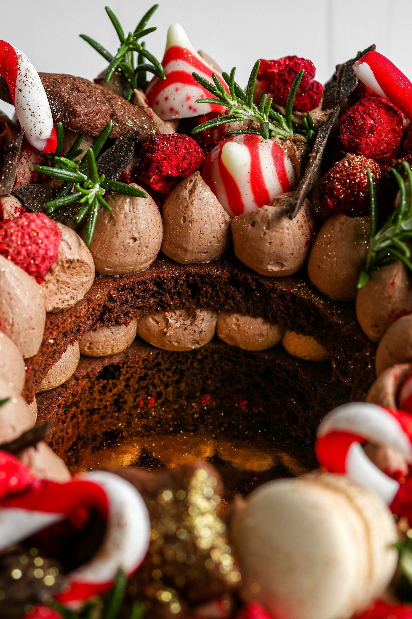 Christmas Wreath Cake - Gingerbread