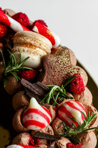Christmas Wreath Cake - Gingerbread OR Black Forest Whisky