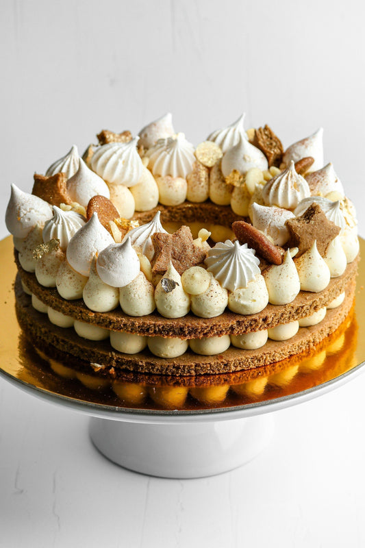 Christmas Wreath Cake - Gingerbread