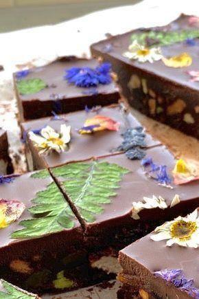 Floral Chocolate Crunch