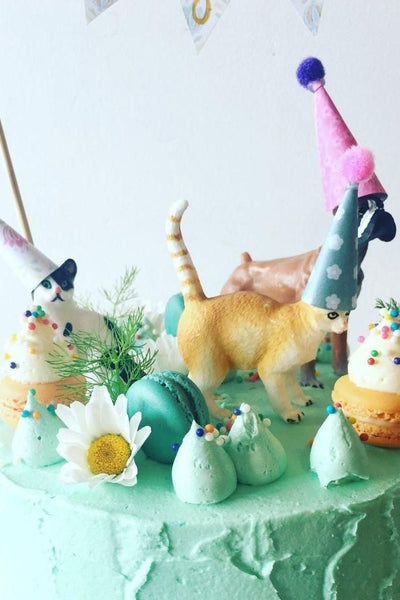 Party Animals, 3 layer cake